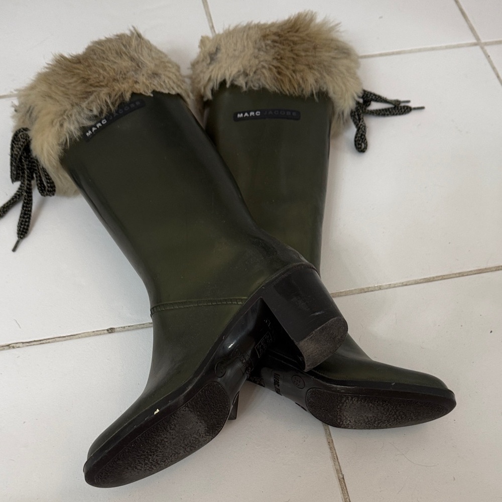 Marc Jacobs Khaki Fur-Trimmed Women's Boots - Picture 3 of 4